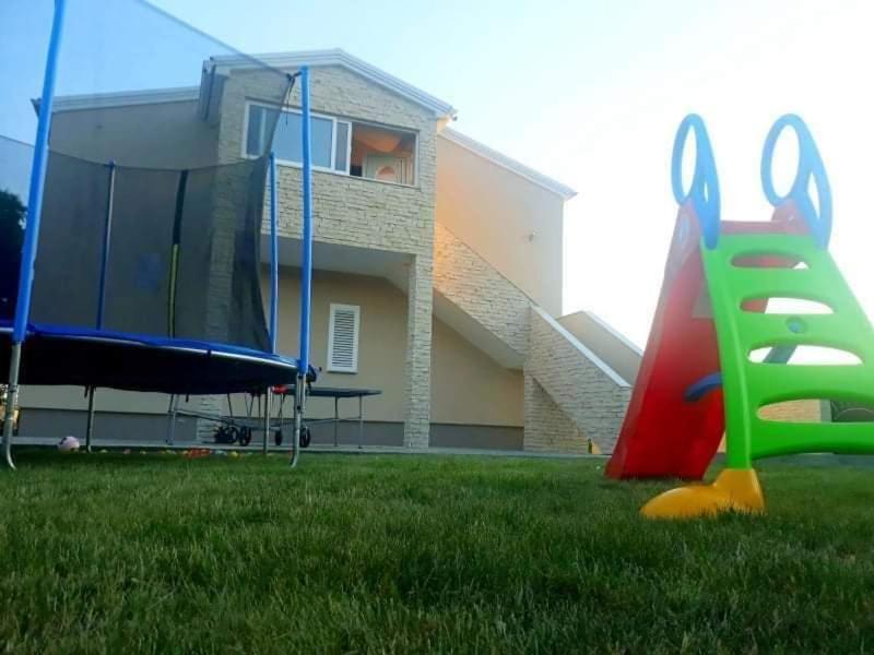 Apartman Zdravka Policnik Zewnętrze zdjęcie