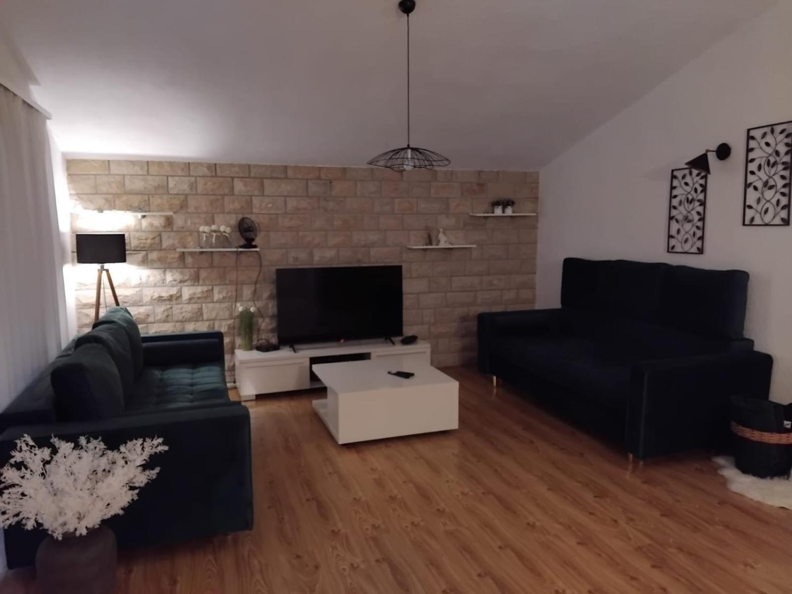 Apartman Zdravka Policnik Zewnętrze zdjęcie