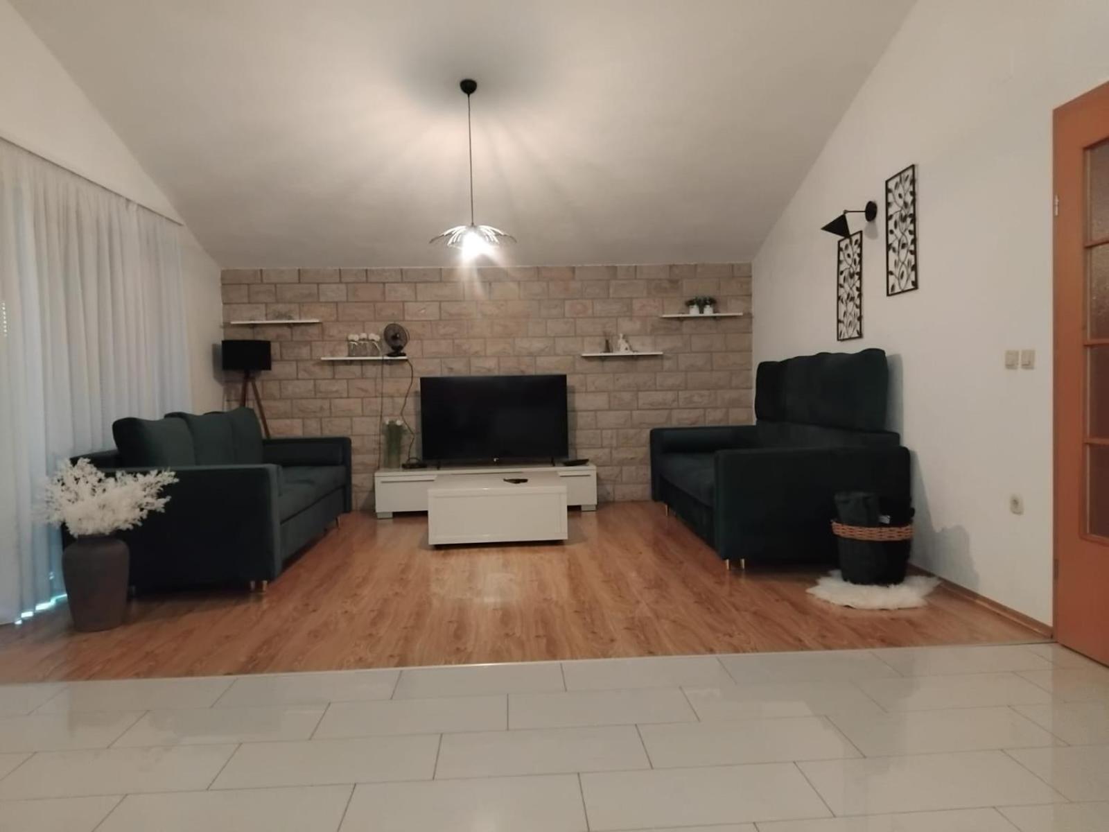 Apartman Zdravka Policnik Zewnętrze zdjęcie
